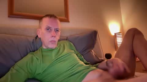 Snapshot of tyronev70 chatting on 03/21/26, 09:03 Ty online show from 03/21/26, 09:03