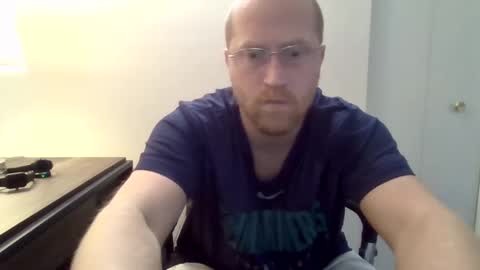 Snapshot of tytheexhibionist24 chatting on 09/26/25, 02:21 tytheexhibionist24 online show from 09/26/25, 02:21