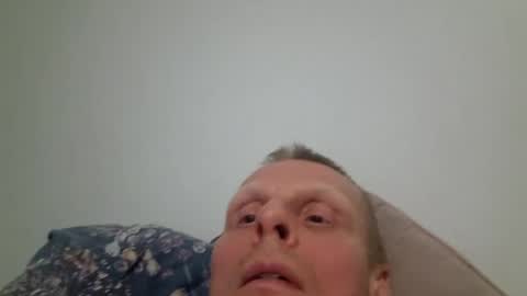 Snapshot of u2232739082 chatting on 11/23/25, 05:40 u2232739082 online show from 11/23/25, 05:40
