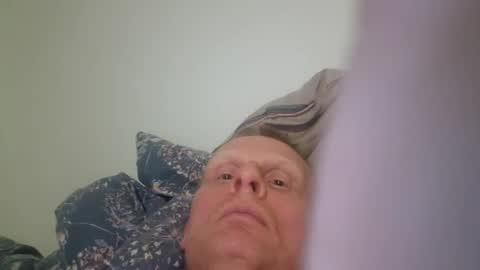 Snapshot of u2232739082 chatting on 11/23/25, 05:46 u2232739082 online show from 11/23/25, 05:46