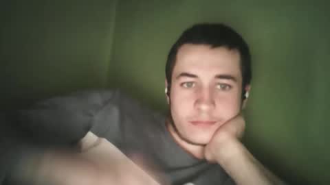 Snapshot of ubi_needra chatting on 10/25/25, 10:45 ubi online show from 10/25/25, 10:45