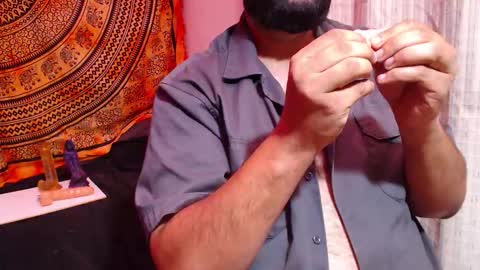 ucsip19 online show from 10/13/25, 05:24