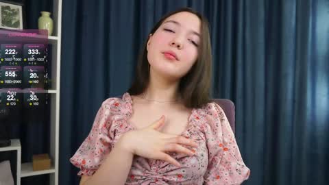 Lili online show from 01/30/25, 05:52
