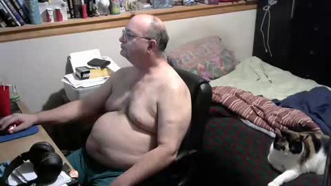 Snapshot of uglystik44 chatting on 12/10/24, 12:39 Michael online show from 12/10/24, 12:39