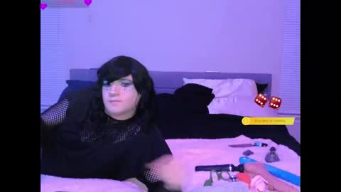 Snapshot of uhhh_lexi chatting on 12/03/25, 04:42 Lexi online show from 12/03/25, 04:42