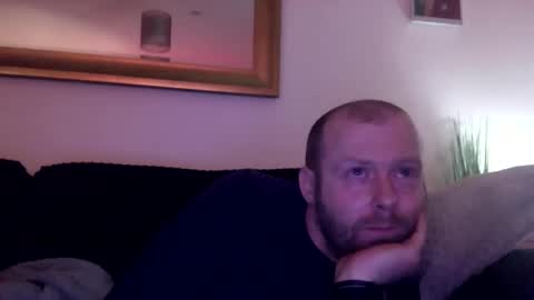 Snapshot of ukmatty3 chatting on 03/08/25, 12:44 ukmatty3 online show from 03/08/25, 12:44