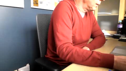 mark online show from 09/24/25, 11:35