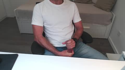 Ulep online show from 10/23/25, 09:41