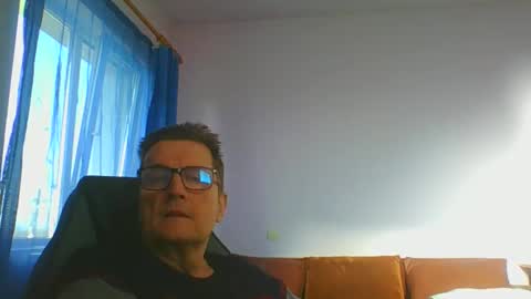 ulmeni4 online show from 03/04/25, 02:10
