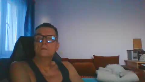 Snapshot of ulmeni4 chatting on 01/16/26, 03:16 ulmeni4 online show from 01/16/26, 03:16