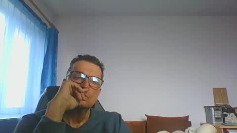 Snapshot of ulmeni4 chatting on 02/17/26, 08:11 ulmeni4 online show from 02/17/26, 08:11