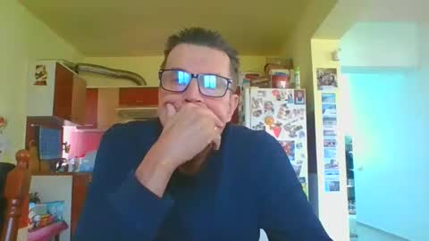 Snapshot of ulmeni4 chatting on 03/01/26, 10:28 ulmeni4 online show from 03/01/26, 10:28