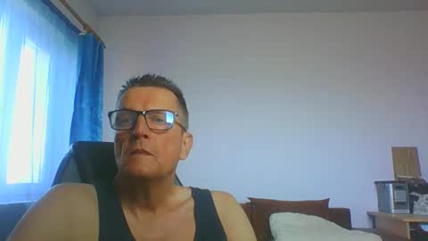 Snapshot of ulmeni4 chatting on 03/14/26, 08:20 ulmeni4 online show from 03/14/26, 08:20