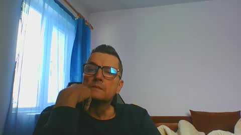 ulmeni7 online show from 01/15/26, 11:04