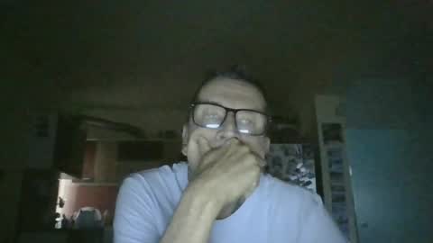 Snapshot of ulmeni7 chatting on 06/22/26, 02:24 ulmeni7 online show from 06/22/26, 02:24