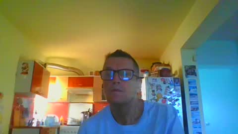 Snapshot of ulmeni7 chatting on 06/22/26, 03:25 ulmeni7 online show from 06/22/26, 03:25