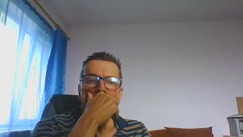 Snapshot of ulmeni7 chatting on 07/09/26, 10:41 ulmeni7 online show from 07/09/26, 10:41