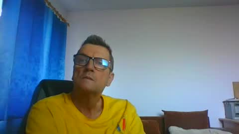 Snapshot of ulmeni7 chatting on 07/13/26, 04:04 ulmeni7 online show from 07/13/26, 04:04