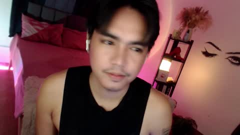 Snapshot of ultimatesexytrans chatting on 09/17/25, 05:25 Alex online show from 09/17/25, 05:25