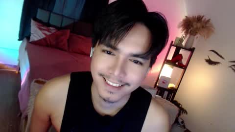 Snapshot of ultimatesexytrans chatting on 09/24/25, 04:43 Alex online show from 09/24/25, 04:43