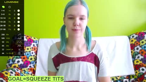 Snapshot of ultra_meow chatting on 01/09/25, 10:41 Roxy online show from 01/09/25, 10:41