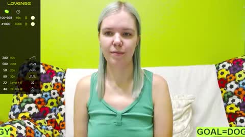 Snapshot of ultra_meow chatting on 02/08/25, 06:55 Roxy online show from 02/08/25, 06:55