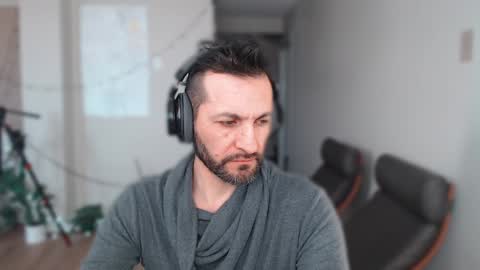 Snapshot of ultratoaster chatting on 01/21/25, 06:12 ultratoaster online show from 01/21/25, 06:12