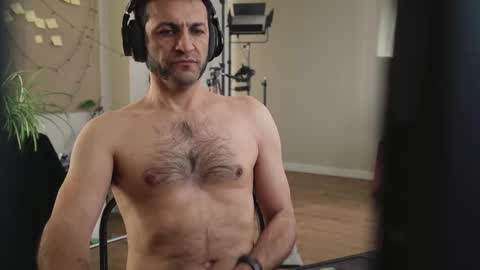 Snapshot of ultratoaster chatting on 03/10/25, 08:45 ultratoaster online show from 03/10/25, 08:45