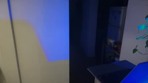 Um CM online show from 07/26/26, 11:33