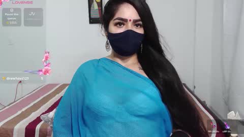 Snapshot of umarany chatting on 12/02/25, 04:35 umarani online show from 12/02/25, 04:35