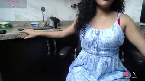 Snapshot of umatrayi_ chatting on 11/03/25, 01:01 UMATRAYI online show from 11/03/25, 01:01