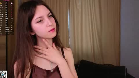Snapshot of umbraelyon chatting on 04/15/26, 05:14 Liliane online show from 04/15/26, 05:14