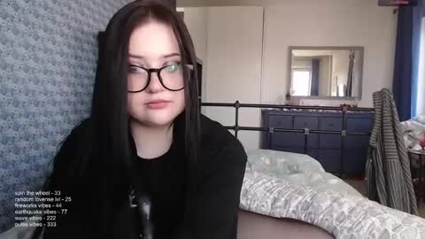 Julia online show from 03/10/25, 07:10