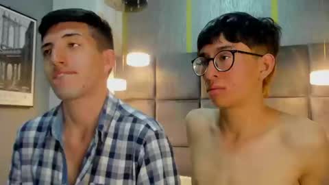 Un Slutty online show from 09/25/25, 08:23