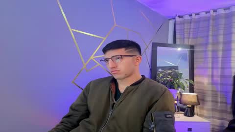 Snapshot of un_sluttyy chatting on 11/15/25, 11:40 un_sluttyy online show from 11/15/25, 11:40