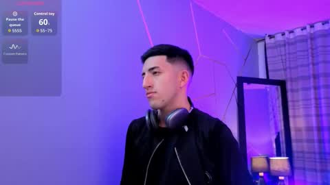 Snapshot of un_sluttyy chatting on 12/04/25, 11:19 un_sluttyy online show from 12/04/25, 11:19