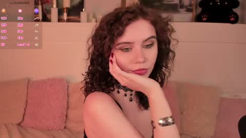 Una  online show from 06/12/26, 10:03