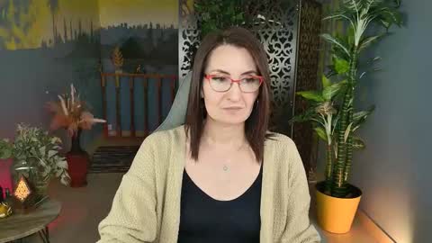 Snapshot of unatera chatting on 11/04/25, 09:08 UnaTera online show from 11/04/25, 09:08