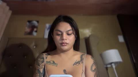 Snapshot of unbotheredprincess chatting on 12/17/25, 10:10 Lady tan online show from 12/17/25, 10:10