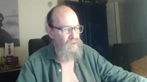 Uncle Hottie online show from 07/12/26, 05:20