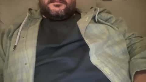 Snapshot of uncutdude321 chatting on 11/22/25, 11:37 uncutdude321 online show from 11/22/25, 11:37