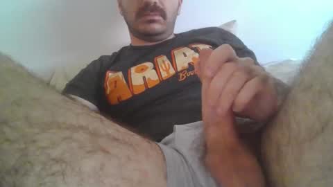 Snapshot of uncutgems818 chatting on 11/08/25, 03:34 uncutgems818 online show from 11/08/25, 03:34