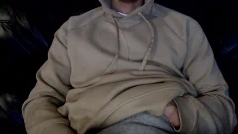 uncutone2345 online show from 11/01/25, 05:53