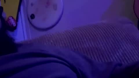 uncuttruss online show from 12/16/25, 10:42