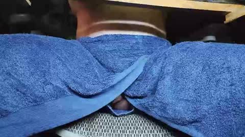 Under the desk online show from 11/22/25, 09:47