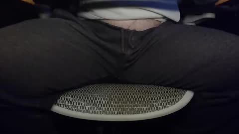 Snapshot of under_the_desk40 chatting on 02/20/26, 03:34 Under the desk online show from 02/20/26, 03:34