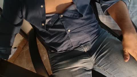 Giov online show from 09/25/25, 07:45