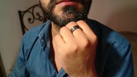 Giov online show from 10/22/25, 08:19