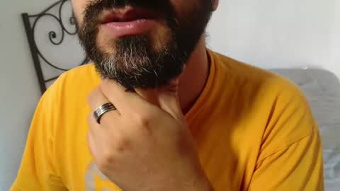 Giov online show from 10/24/25, 09:28