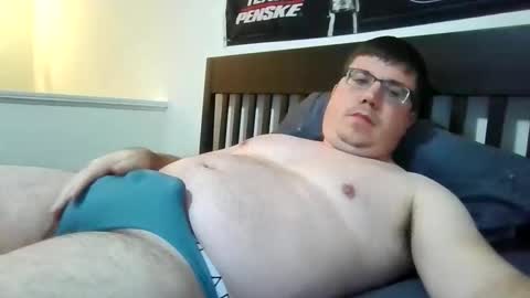 Snapshot of underwearguymn chatting on 12/18/25, 08:59 underwearguymn online show from 12/18/25, 08:59